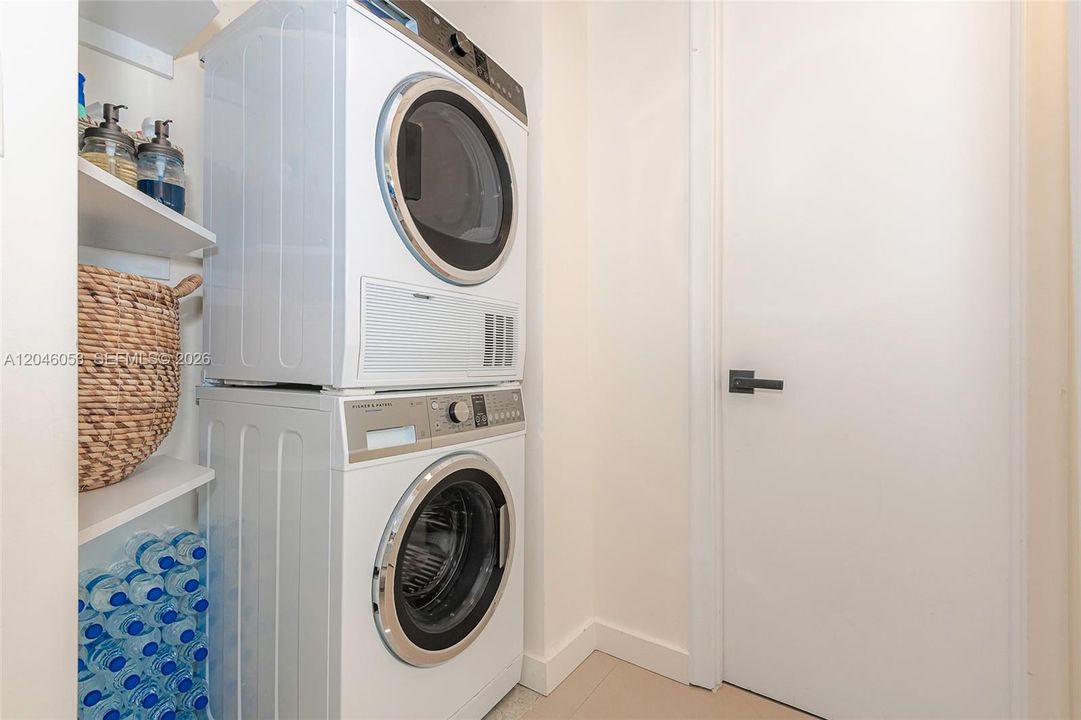 For Rent: $3,650 (2 beds, 2 baths, 1362 Square Feet)