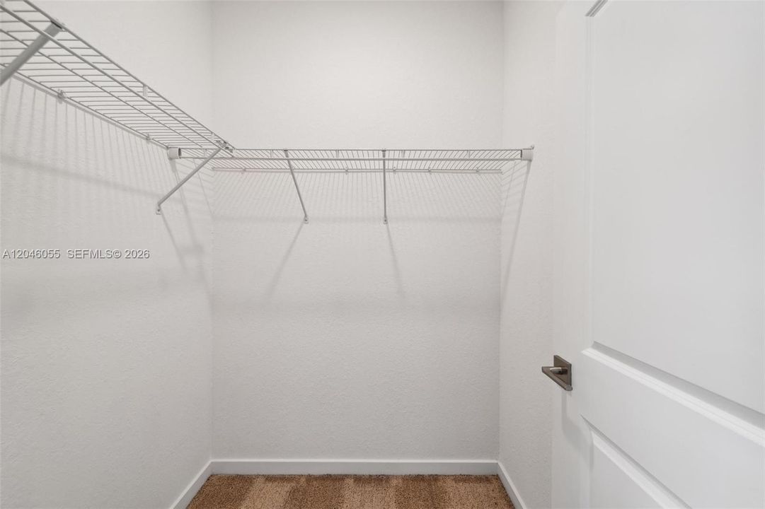 En Renta: $2,600 (3 camas, 3 baños, 1272 Pies cuadrados)
