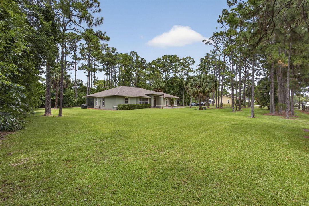 7 Front Yard