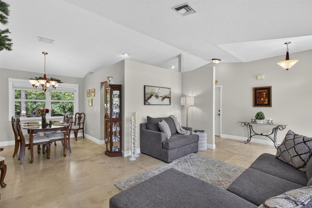 30 Living Dining