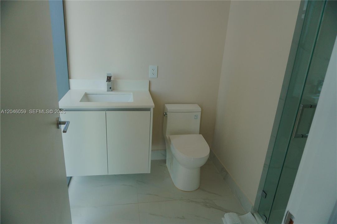 For Rent: $17,500 (4 beds, 5 baths, 2663 Square Feet)