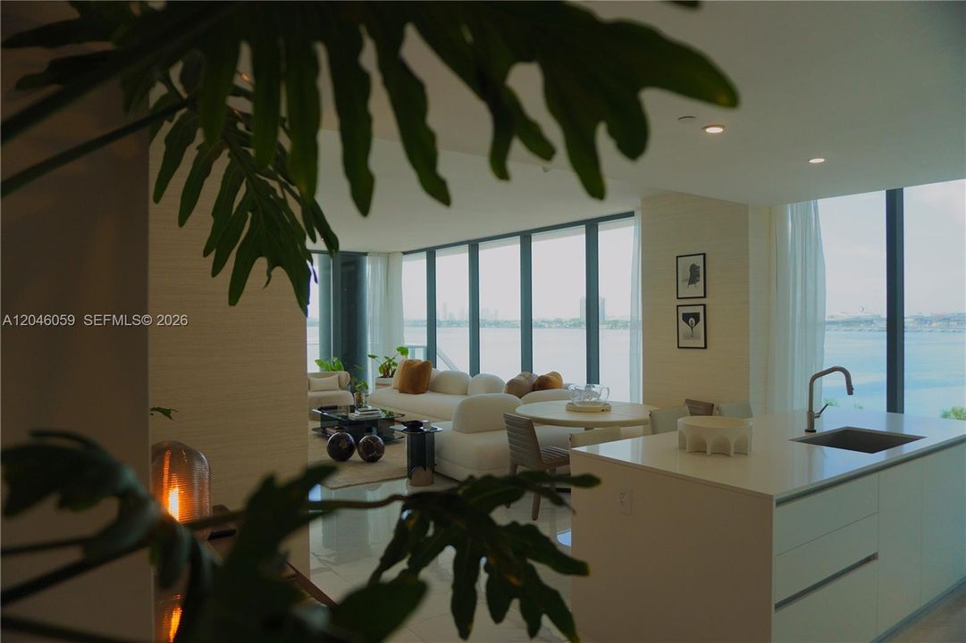 For Rent: $17,500 (4 beds, 5 baths, 2663 Square Feet)