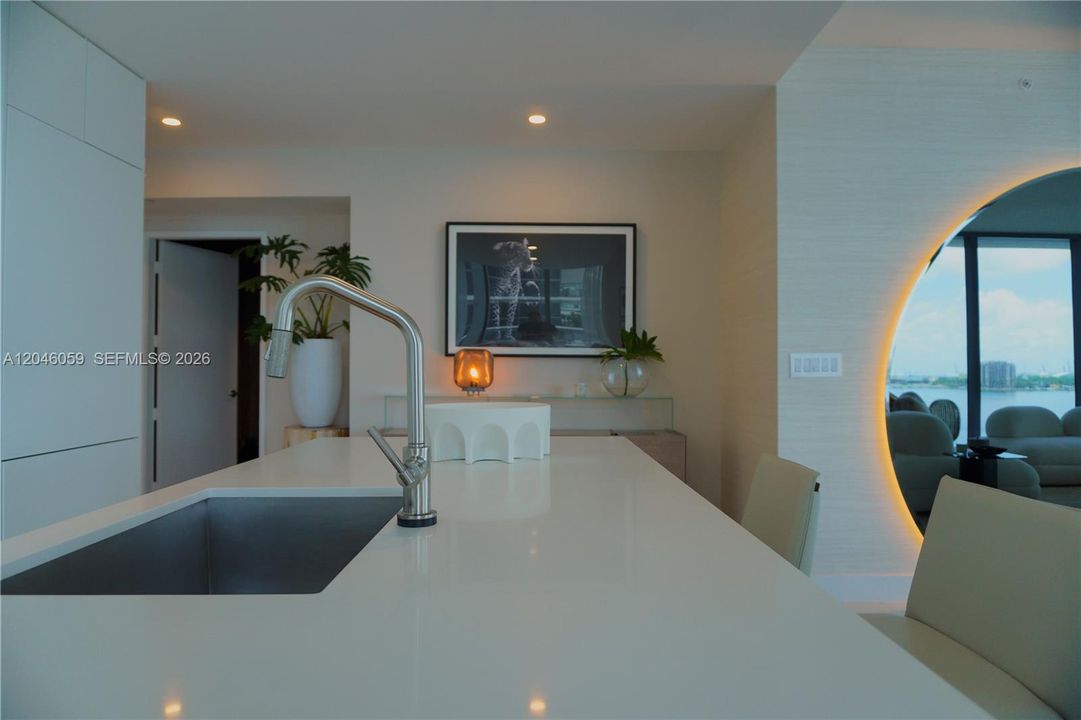 For Rent: $17,500 (4 beds, 5 baths, 2663 Square Feet)