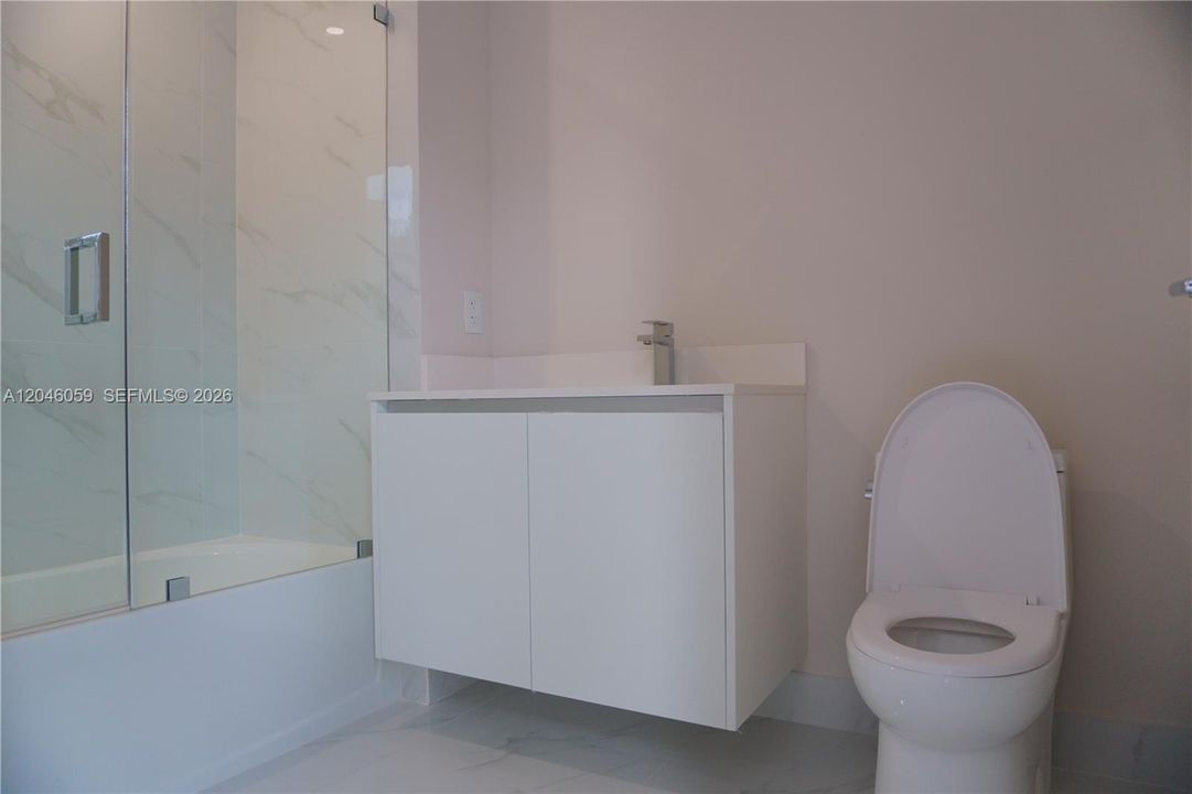 For Rent: $17,500 (4 beds, 5 baths, 2663 Square Feet)