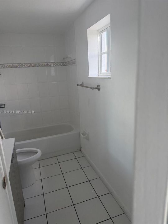 For Rent: $2,200 (2 beds, 2 baths, 1024 Square Feet)