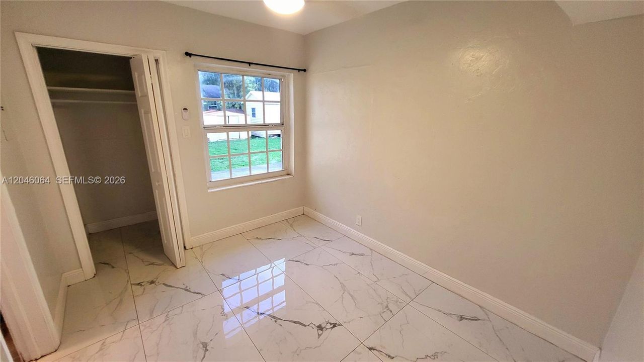 En Renta: $2,500 (2 camas, 2 baños, 1600 Pies cuadrados)