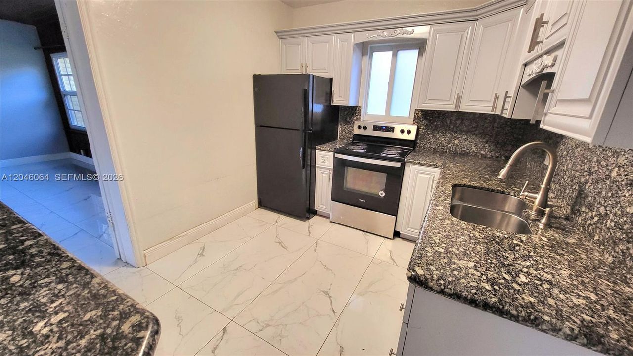 En Renta: $2,500 (2 camas, 2 baños, 1600 Pies cuadrados)