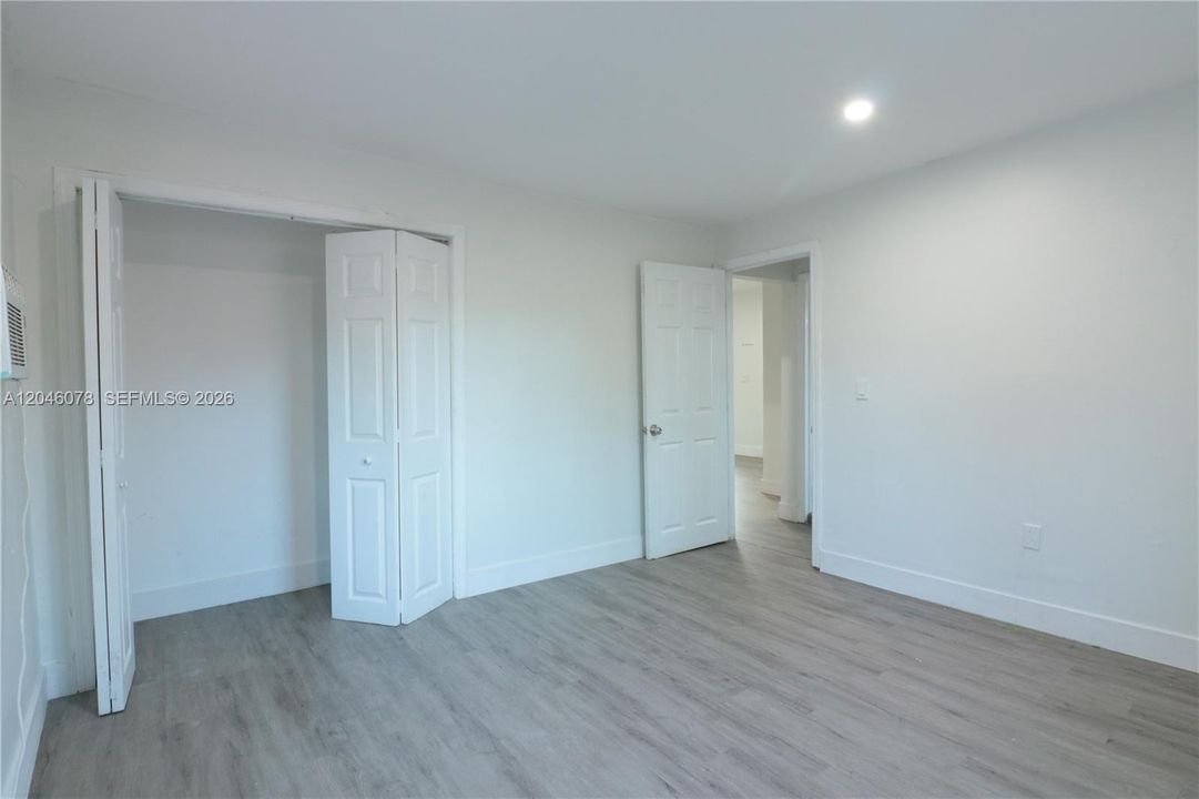 В аренду: $2,100 (2 спален, 1 ванн, 1448 Квадратных фут)