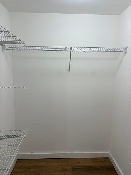 For Sale: $360,000 (1 beds, 1 baths, 754 Square Feet)