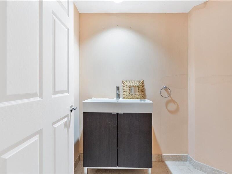 23-3370 Hidden Bay Dr #2409_023