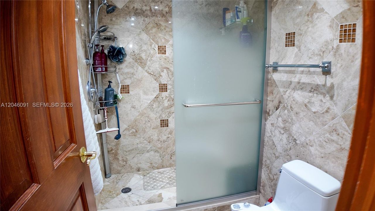 En Renta: $2,950 (2 camas, 2 baños, 1350 Pies cuadrados)