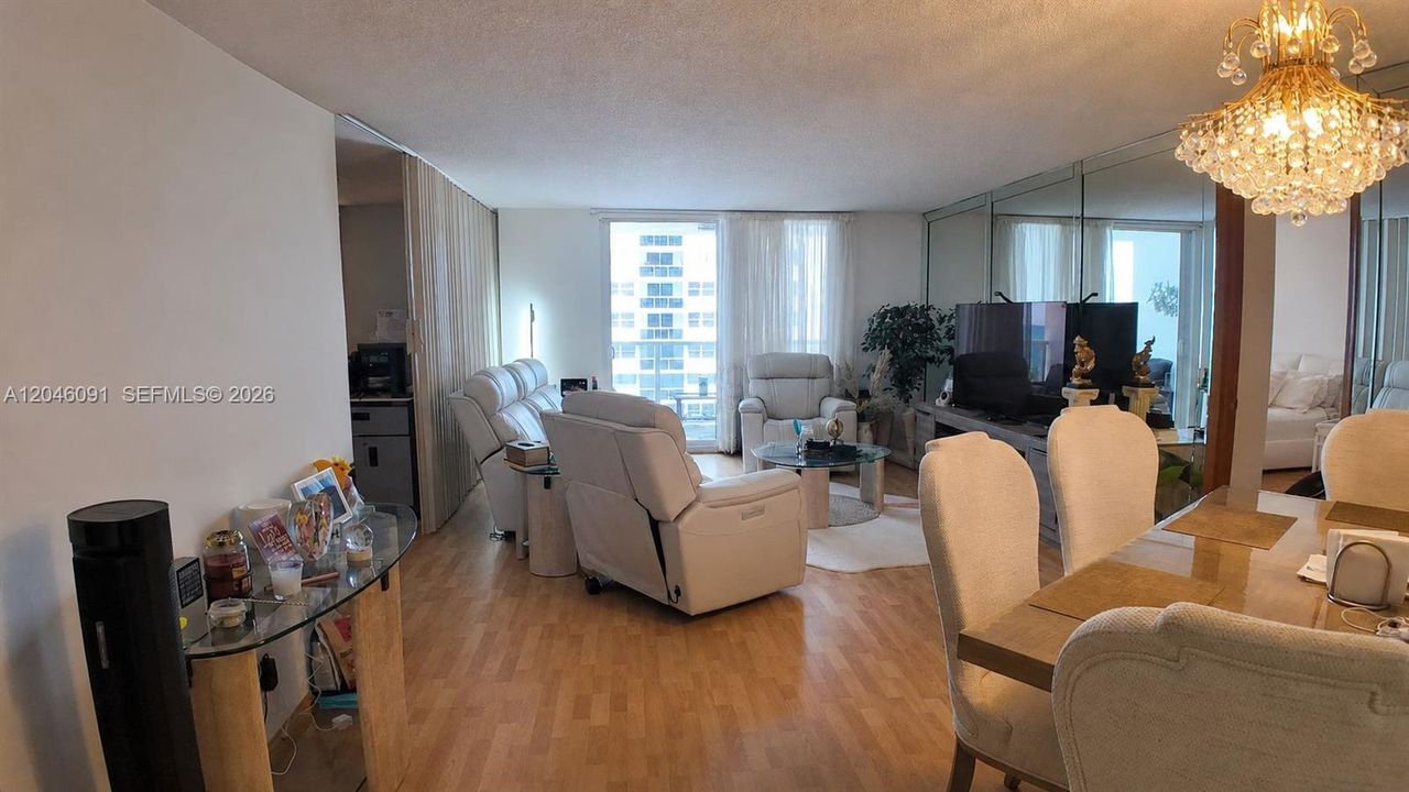 En Renta: $2,950 (2 camas, 2 baños, 1350 Pies cuadrados)