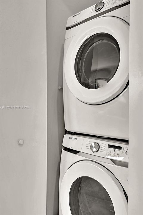 En Renta: $4,950 (3 camas, 3 baños, 1724 Pies cuadrados)