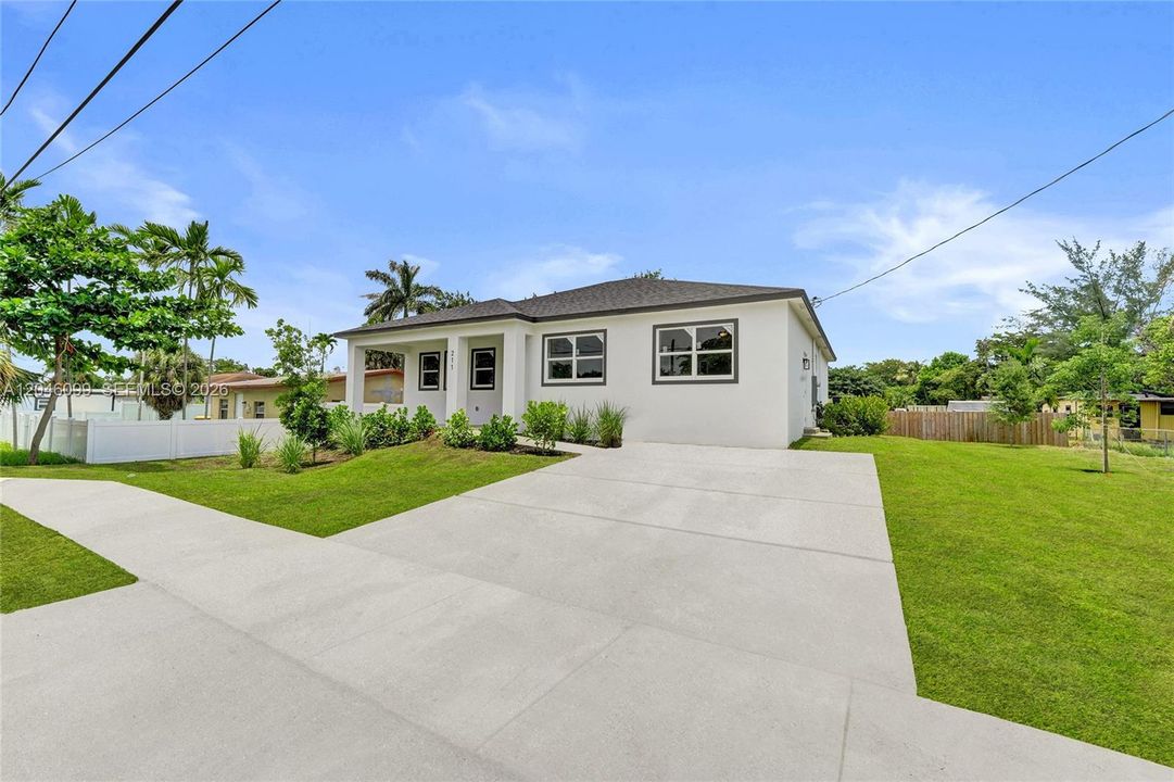 For Sale: $699,999 (4 beds, 3 baths, 0 Square Feet)