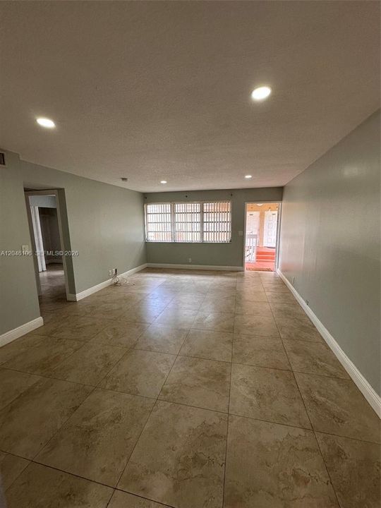For Rent: $2,100 (2 beds, 2 baths, 768 Square Feet)