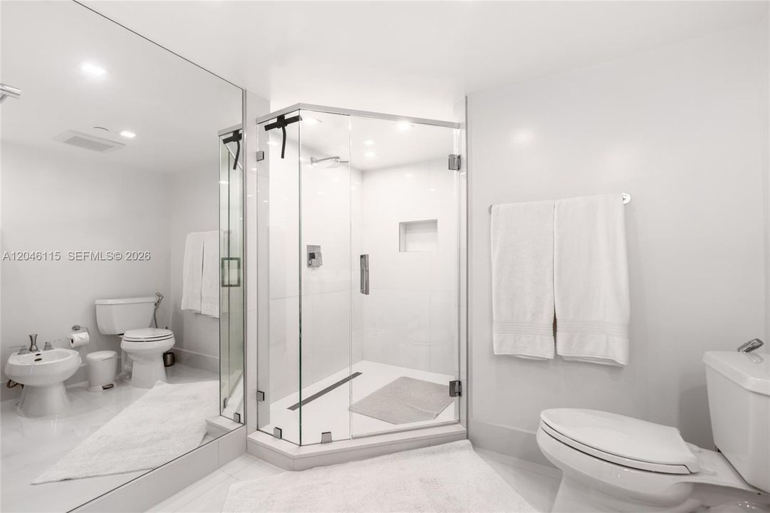 For Rent: $10,700 (2 beds, 2 baths, 1410 Square Feet)
