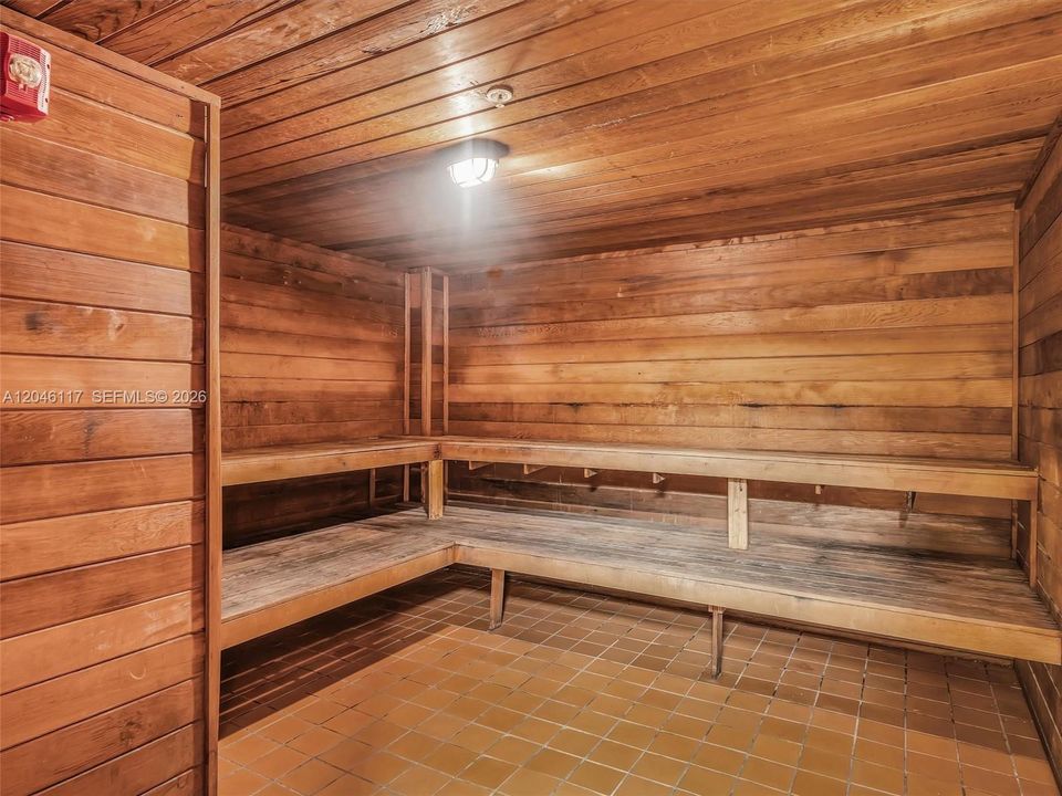 На продажу: $460,000 (1 спален, 1 ванн, 1064 Квадратных фут)