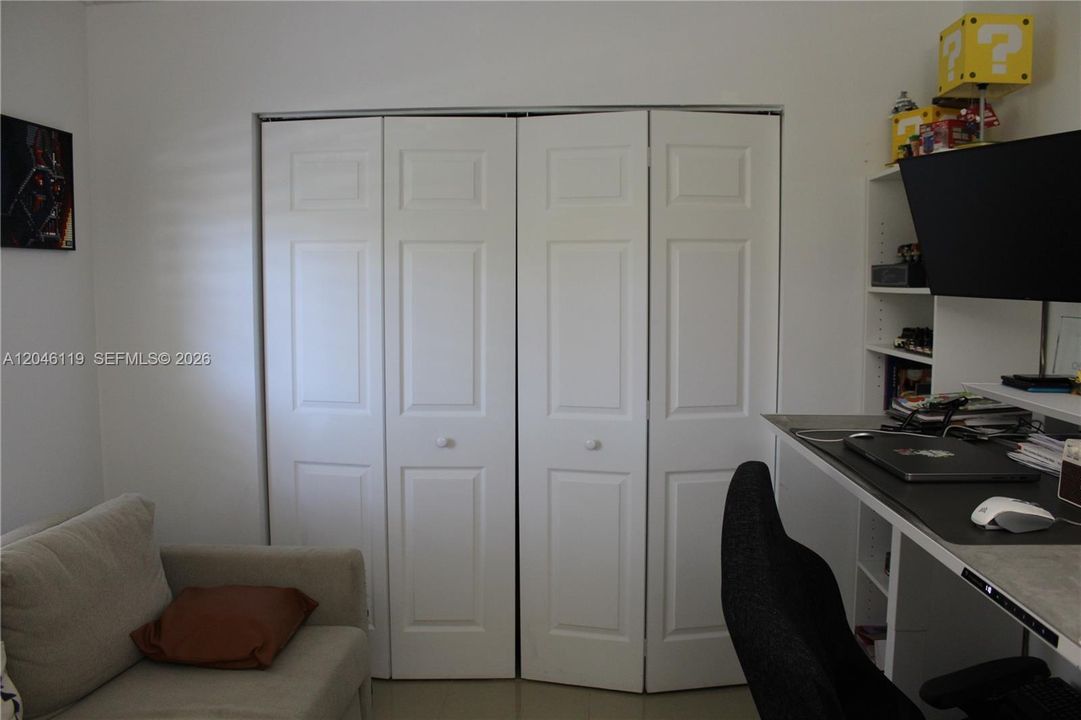 В аренду: $3,600 (3 спален, 2 ванн, 1669 Квадратных фут)