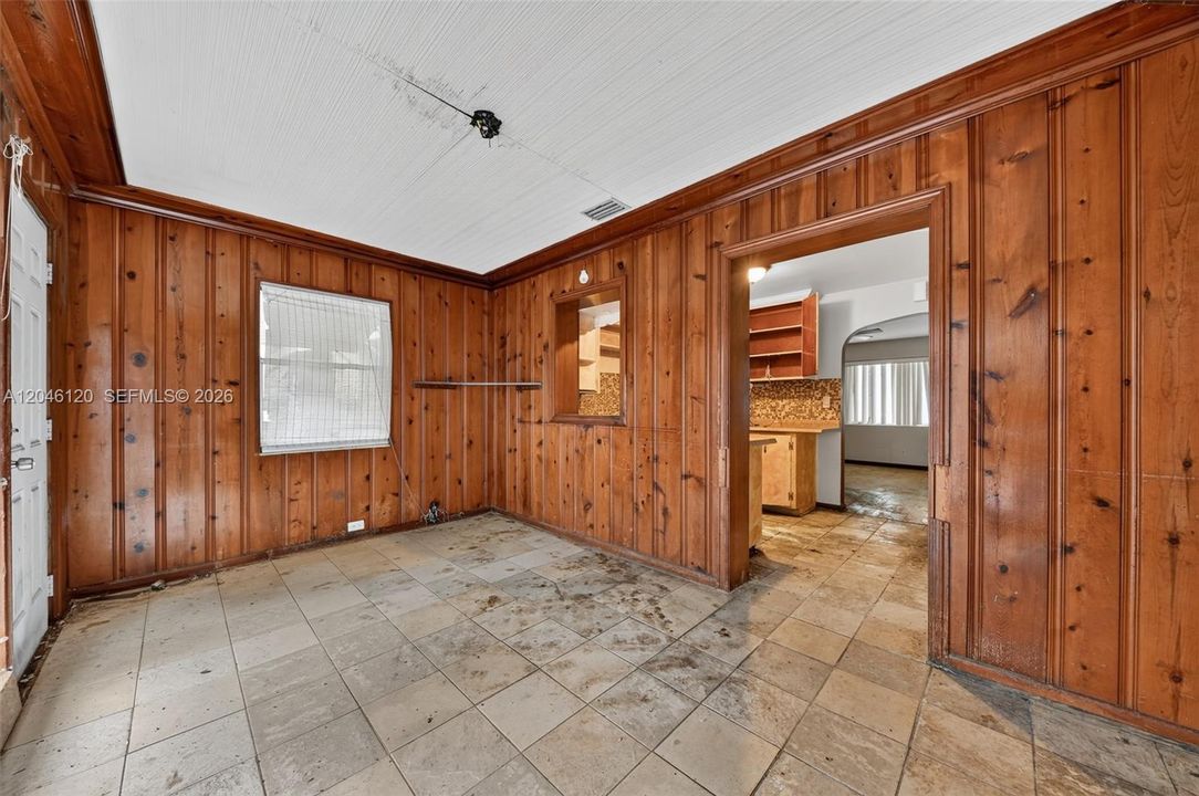 En Venta: $359,900 (2 camas, 1 baños, 1036 Pies cuadrados)