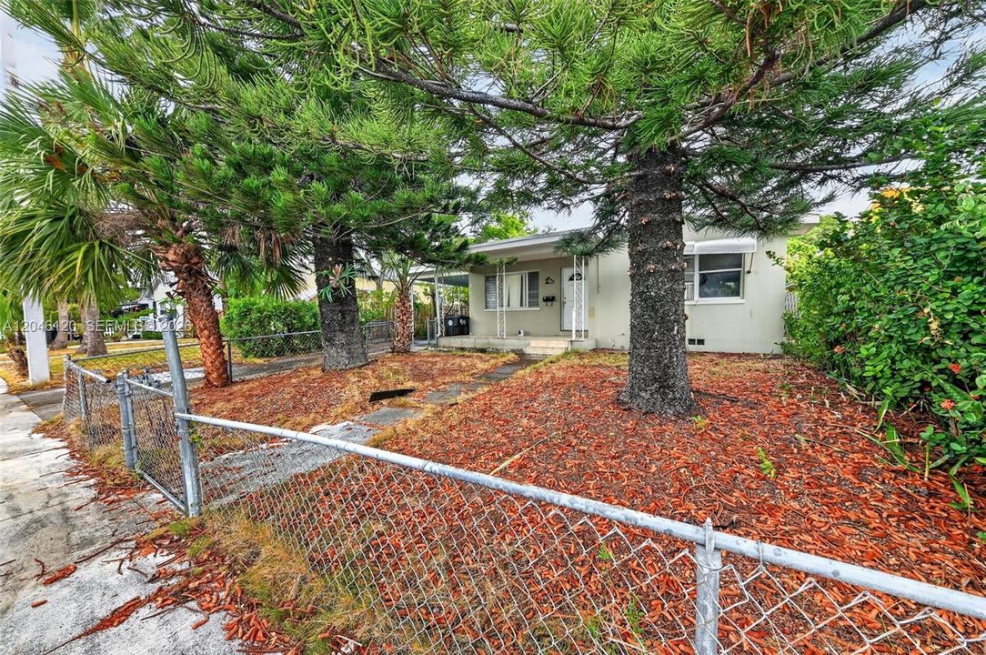 En Venta: $359,900 (2 camas, 1 baños, 1036 Pies cuadrados)