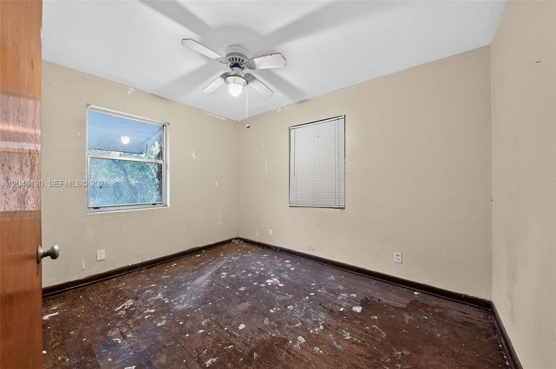 En Venta: $359,900 (2 camas, 1 baños, 1036 Pies cuadrados)