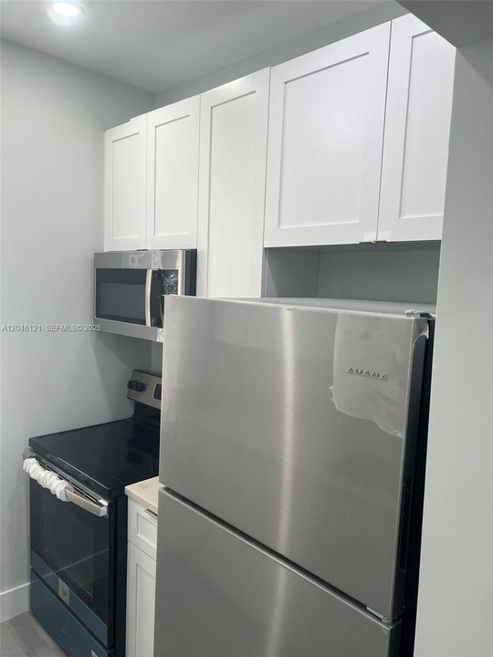 For Rent: $2,150 (2 beds, 1 baths, 6891 Square Feet)