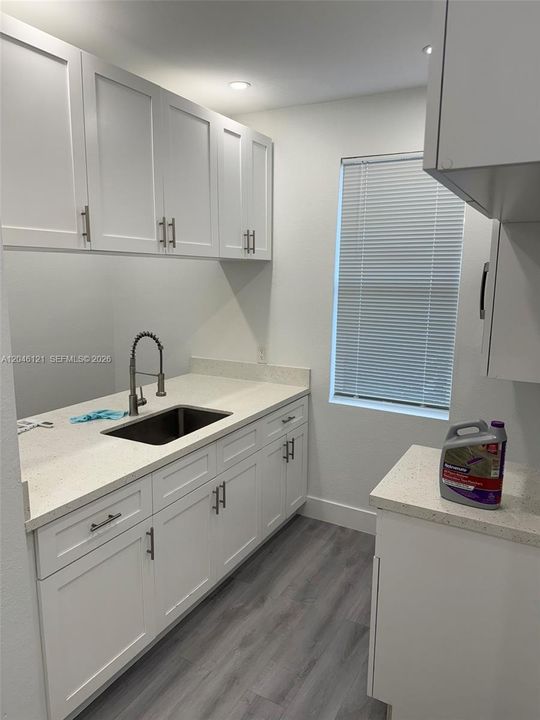 For Rent: $2,150 (2 beds, 1 baths, 6891 Square Feet)