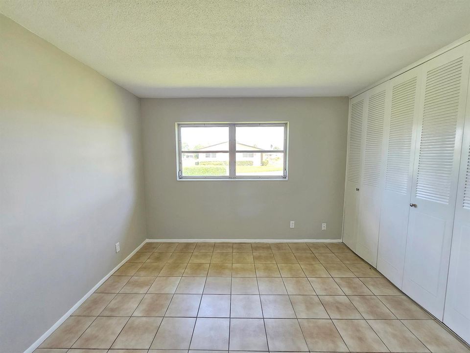 Bedroom (2)