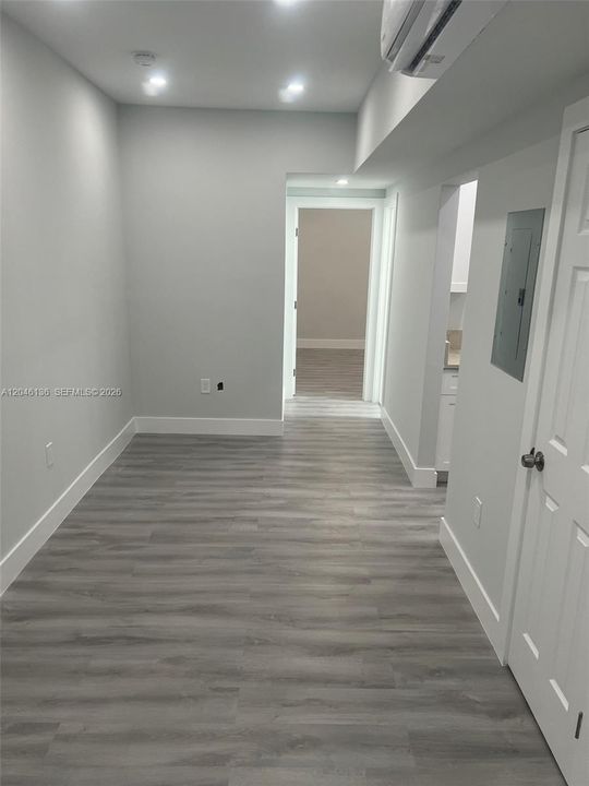 For Rent: $2,000 (2 beds, 1 baths, 6891 Square Feet)