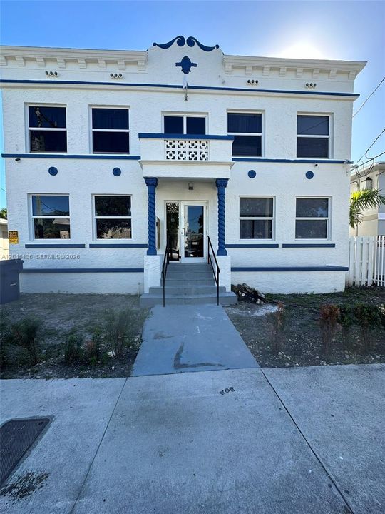 For Rent: $2,000 (2 beds, 1 baths, 6891 Square Feet)