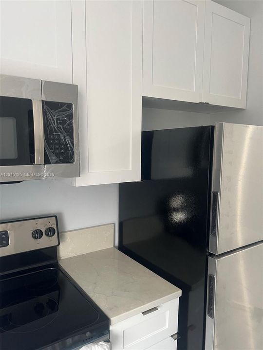 For Rent: $2,000 (2 beds, 1 baths, 6891 Square Feet)