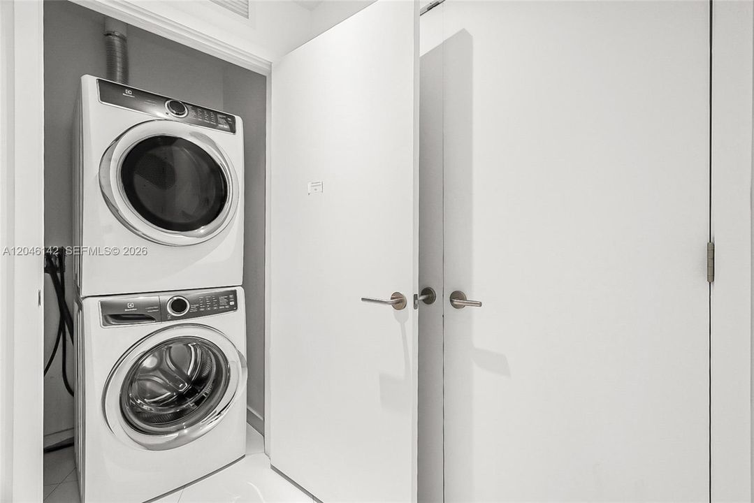 En Renta: $4,500 (1 camas, 1 baños, 937 Pies cuadrados)