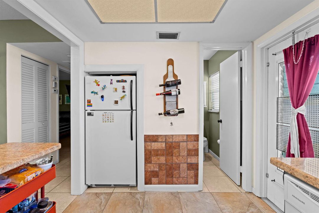 4-web-or-mls-A7409403