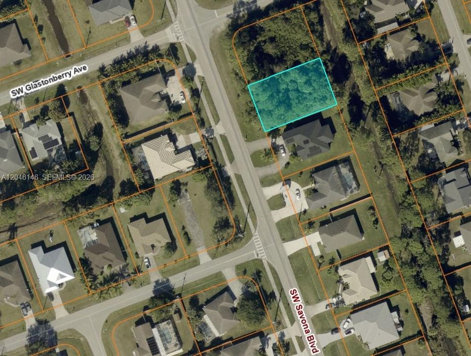 На продажу: $169,900 (0.23 acres)