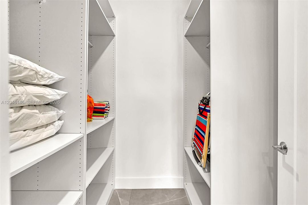 En Renta: $4,950 (3 camas, 3 baños, 1780 Pies cuadrados)