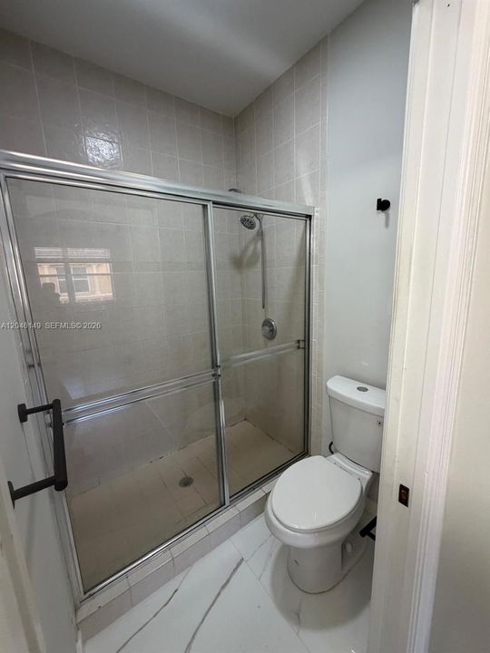 For Rent: $2,750 (3 beds, 2 baths, 1396 Square Feet)