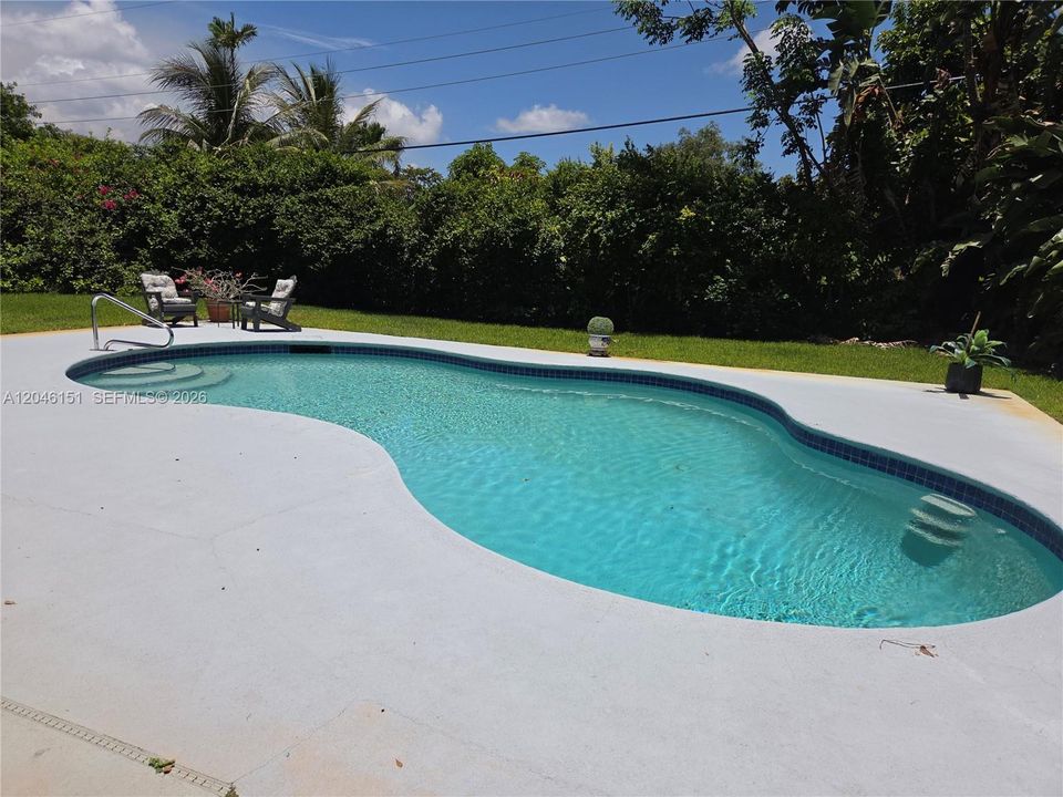 En Venta: $779,000 (4 camas, 2 baños, 2063 Pies cuadrados)