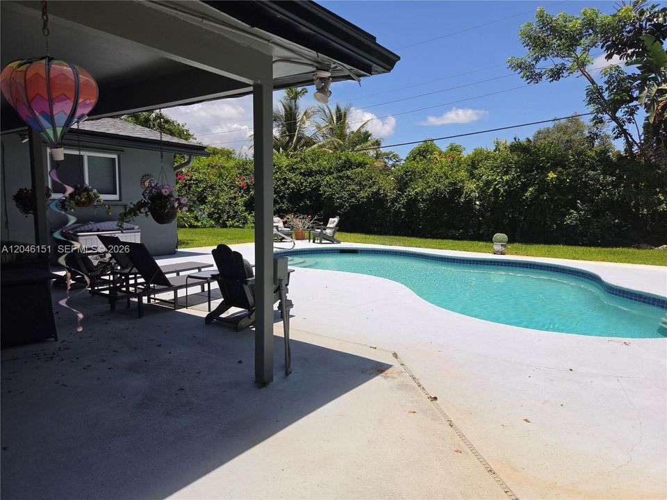 En Venta: $779,000 (4 camas, 2 baños, 2063 Pies cuadrados)