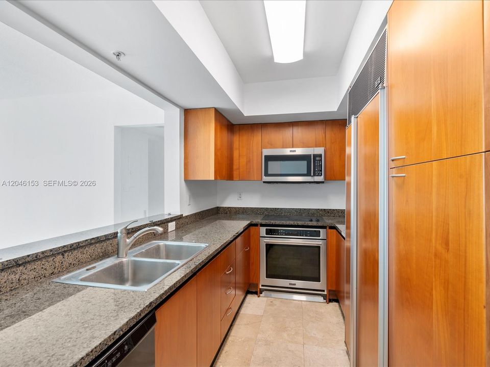 В аренду: $5,500 (2 спален, 2 ванн, 1170 Квадратных фут)