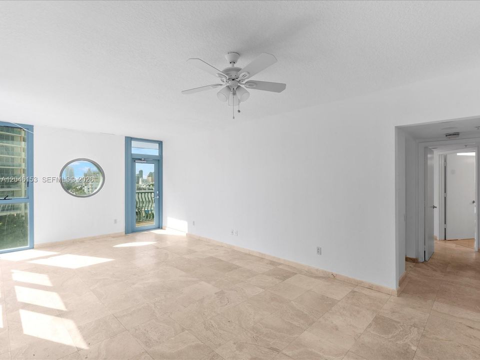 В аренду: $5,500 (2 спален, 2 ванн, 1170 Квадратных фут)