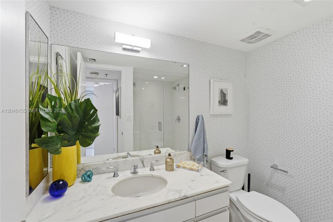For Sale: $1,575,000 (2 beds, 2 baths, 1440 Square Feet)