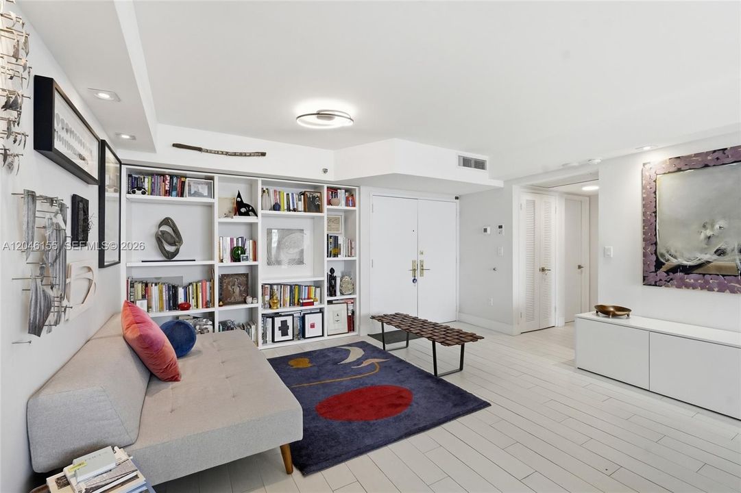 For Sale: $1,575,000 (2 beds, 2 baths, 1440 Square Feet)