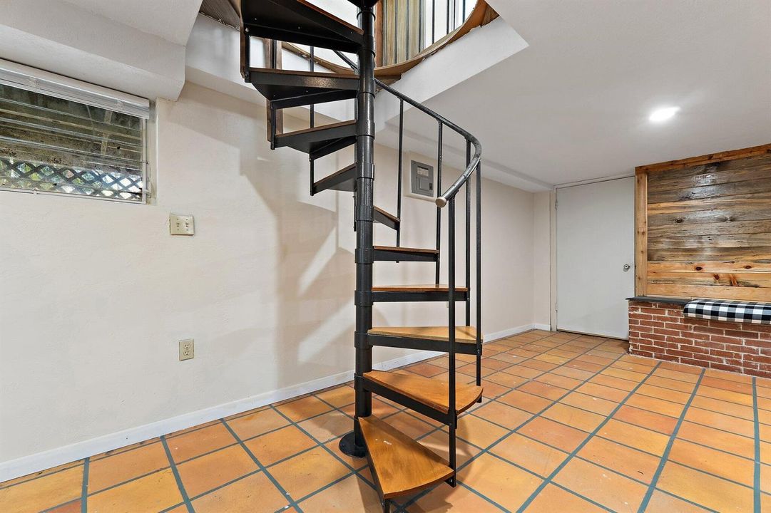 052-1429CrestDr-LakeWorth-SMALL