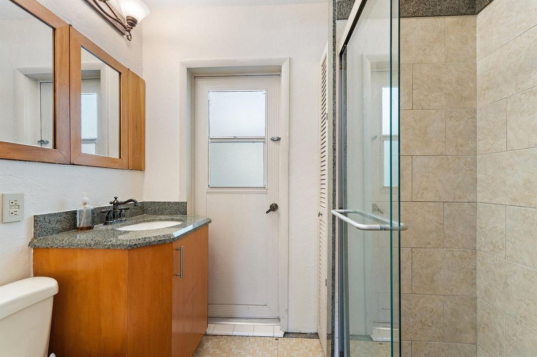 031-1429CrestDr-LakeWorth-SMALL