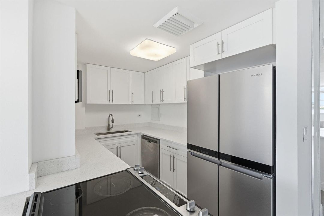 24-web-or-mls-2800_N_Flagler_Dr_Unit_410