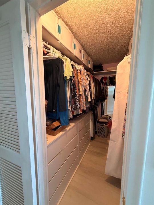 walk in closet