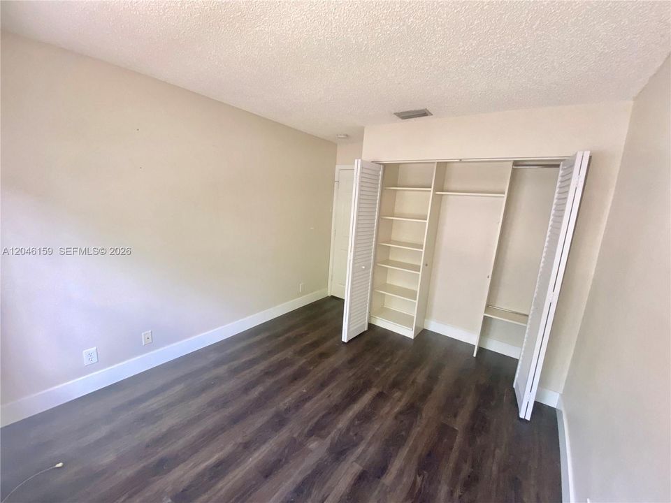 В аренду: $3,980 (3 спален, 2 ванн, 1628 Квадратных фут)
