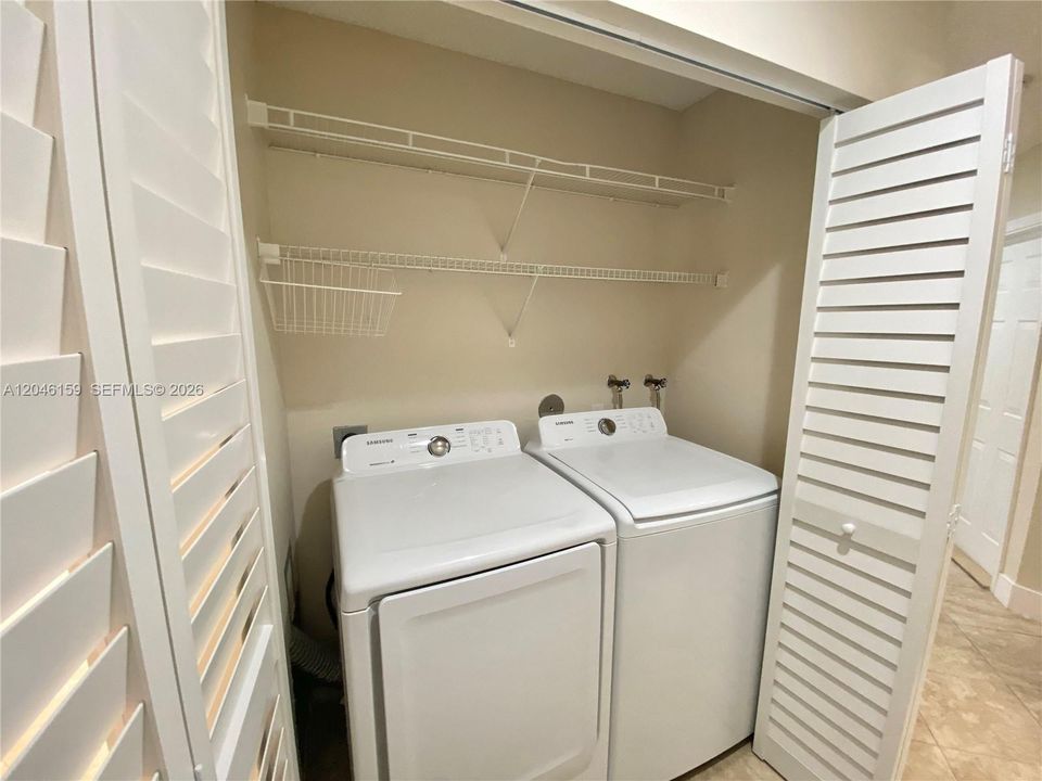 В аренду: $3,980 (3 спален, 2 ванн, 1628 Квадратных фут)