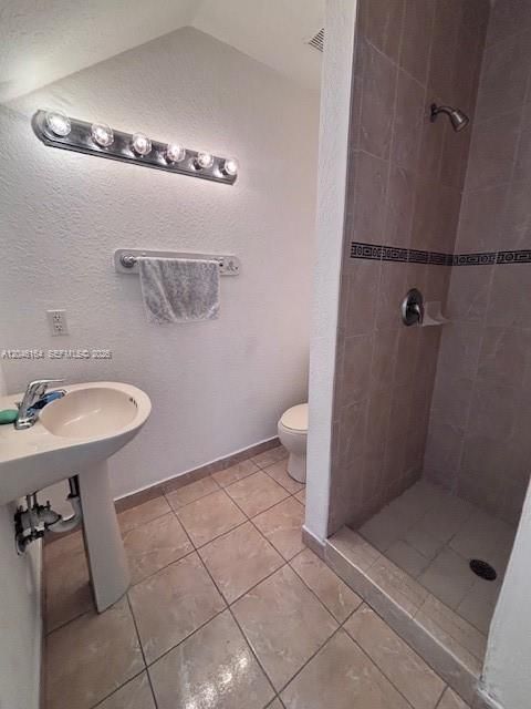 En Renta: $2,500 (3 camas, 2 baños, 1380 Pies cuadrados)