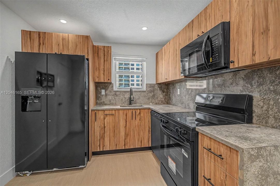 En Venta: $495,000 (2 camas, 2 baños, 1047 Pies cuadrados)